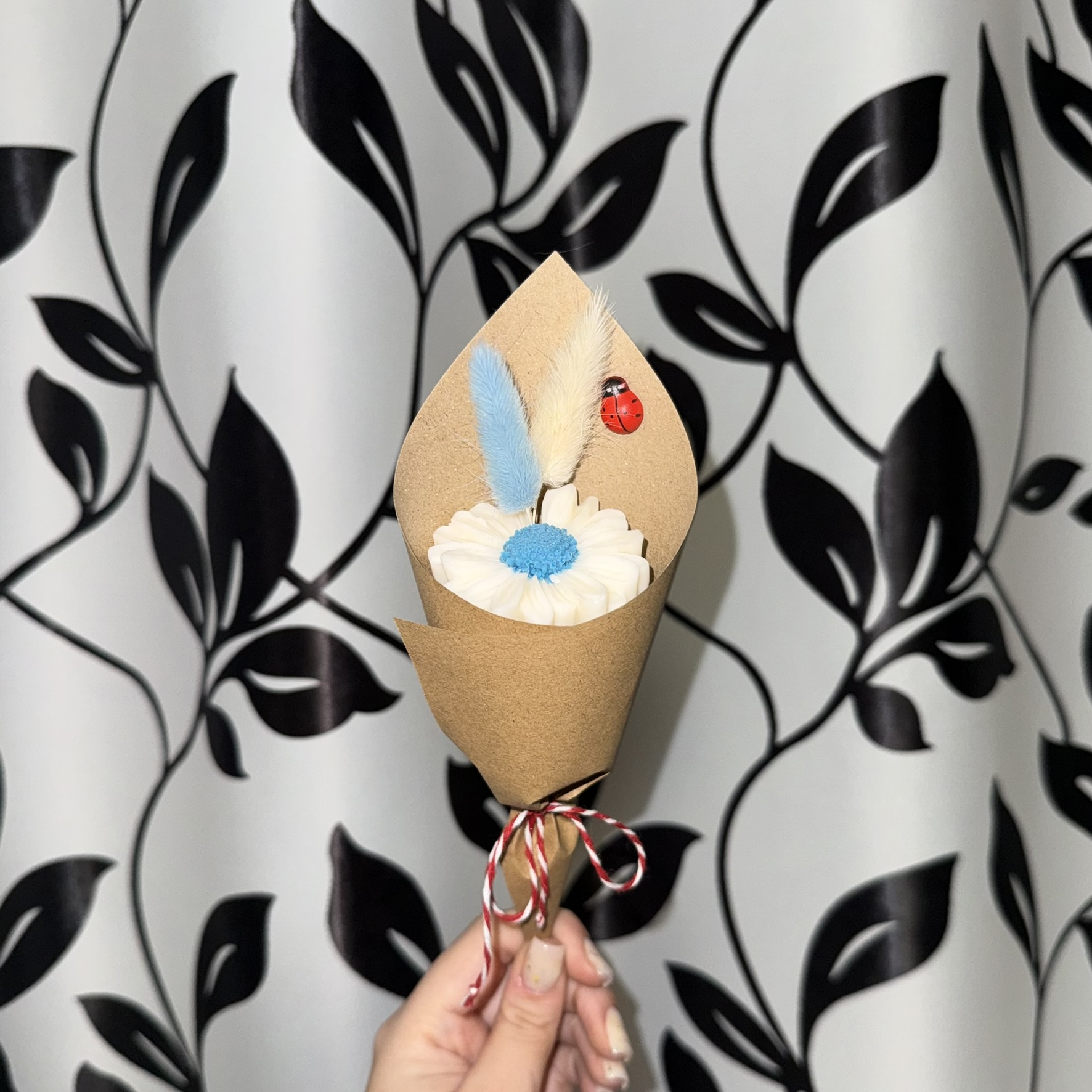 Martisor Buchet Margareta Kraft – imagine 3