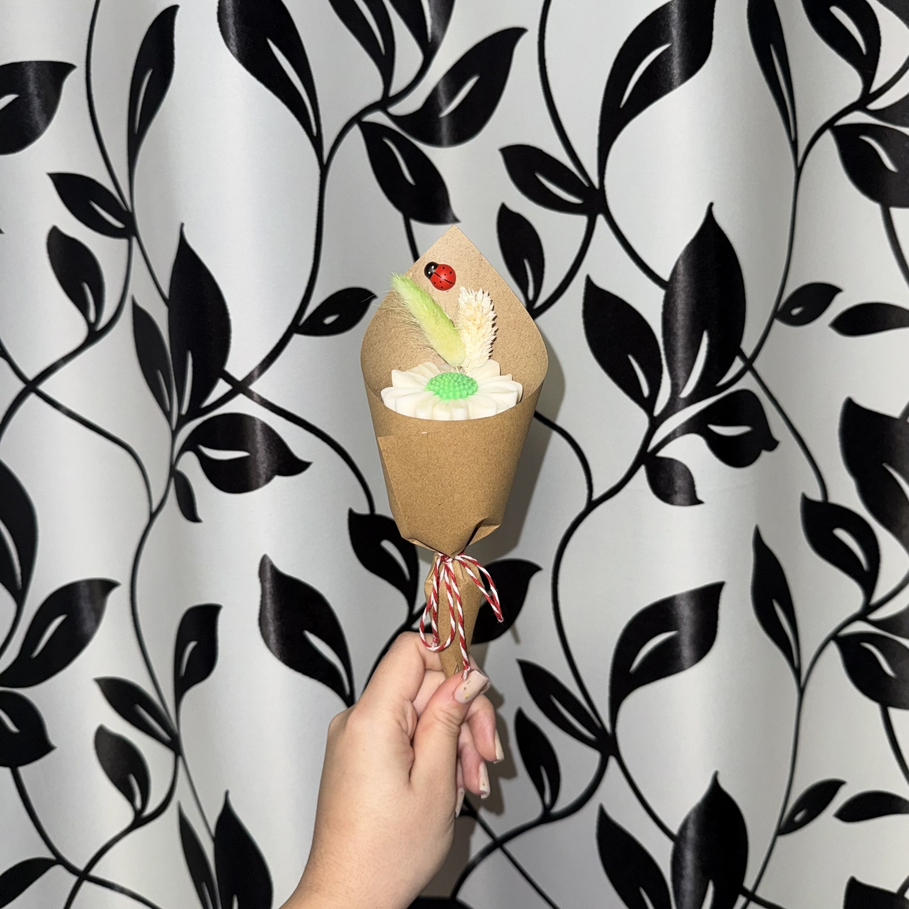 Martisor Buchet Margareta Kraft – imagine 2