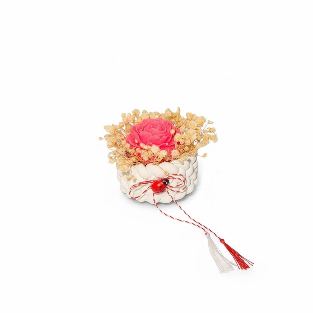 Martisor sub forma de floare din ceara de soia in vas decorativ cu flori uscate – imagine 3