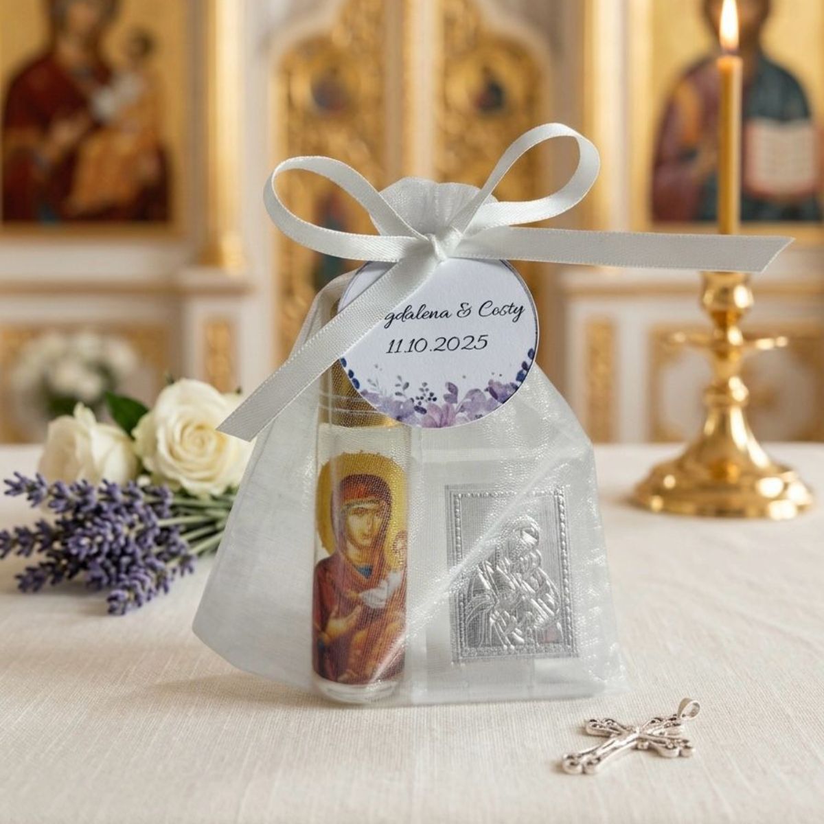 Mărturie Nuntă - Set Iconiță Argintată și Sticluță Mir 8ml în Săculeț Tulle Alb cu Etichetă – imagine 1